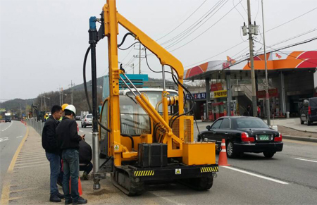 EVERSTAR Guardrail Pile Driver Working in South Korea