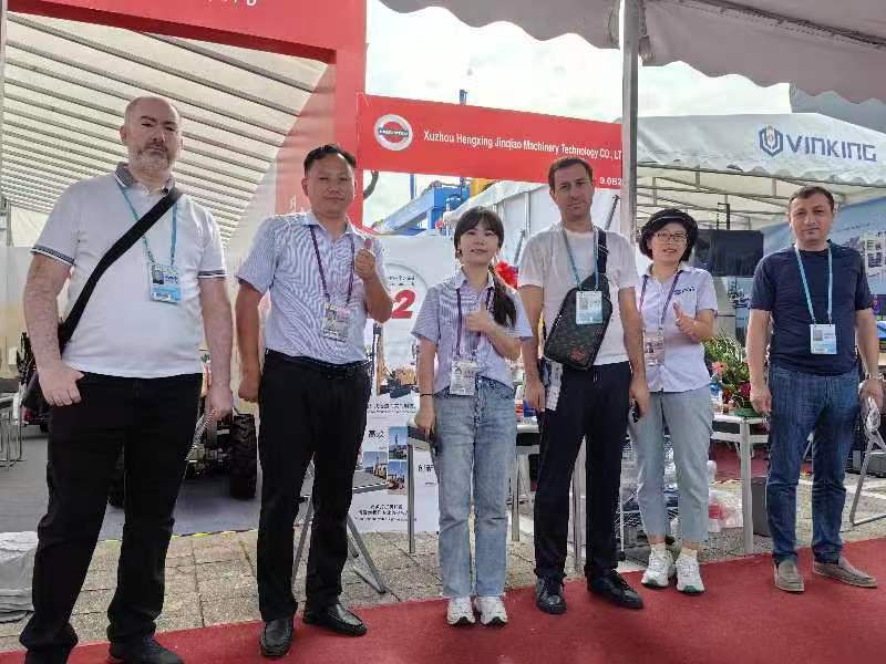 Xuzhou Hengxing Jinqiao Machinery Technology Co., Ltd's Splendid Debut at October Canton Fair, Showcasing New Photovoltaic Pile Driver with Great Success